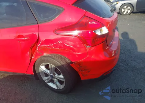 2014 Ford Focus Se из США, поврежденный, VIN 1FADP3K27EL125201